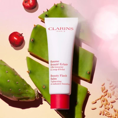 Clarins Baume Beauté Éclair Effet Tenseur & Coup D'éclat 4 Clarins Baume Beauté Éclair Effet Tenseur & Coup D'éclat – Image 2
