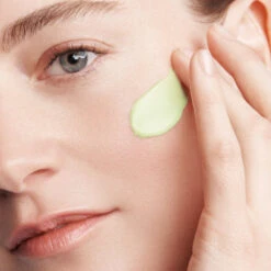 Clarins Calm-Essentiel Gel Anti-rougeurs -Guerlain Soldes Magasin calm ess gel 2