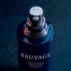 DIOR Sauvage Soin Hydratant Visage Et Barbe - Hydrate La Peau Et Adoucit La Barbe -Guerlain Soldes Magasin sauvage soin hydratant visage et barbe hydrate la peau et adoucit la barbe 2
